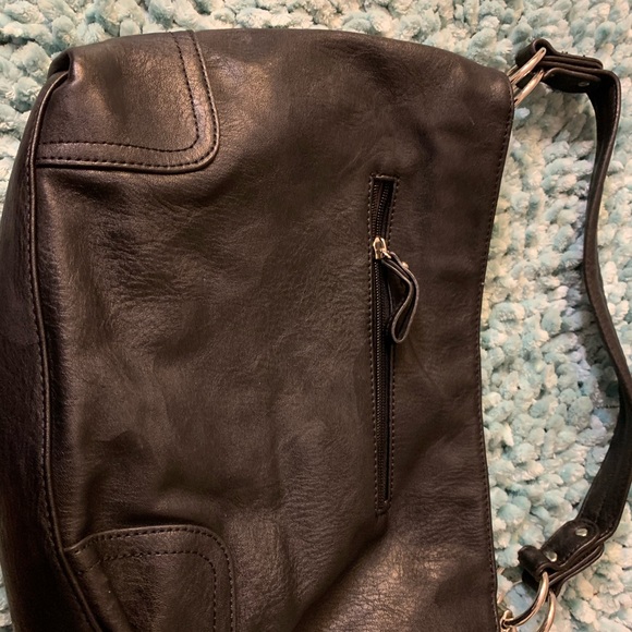 Pretty Black Purse - Picture 3 of 5